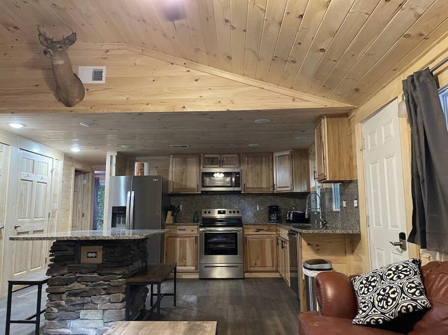Creekside 3 Bedroom 2 Bath Cabin On Private Creek 배너 앨크 외부 사진